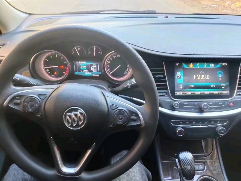 廊坊19年别克威朗6