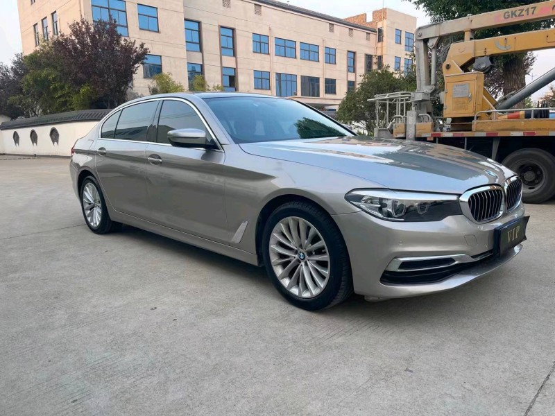 徐州19年宝马5系3