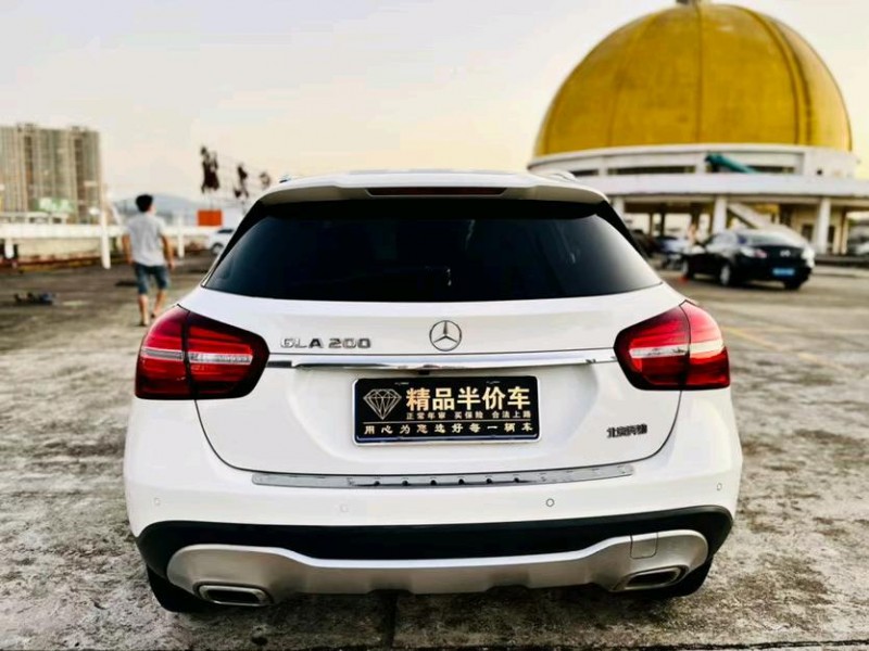 东莞18年奔驰GLA9