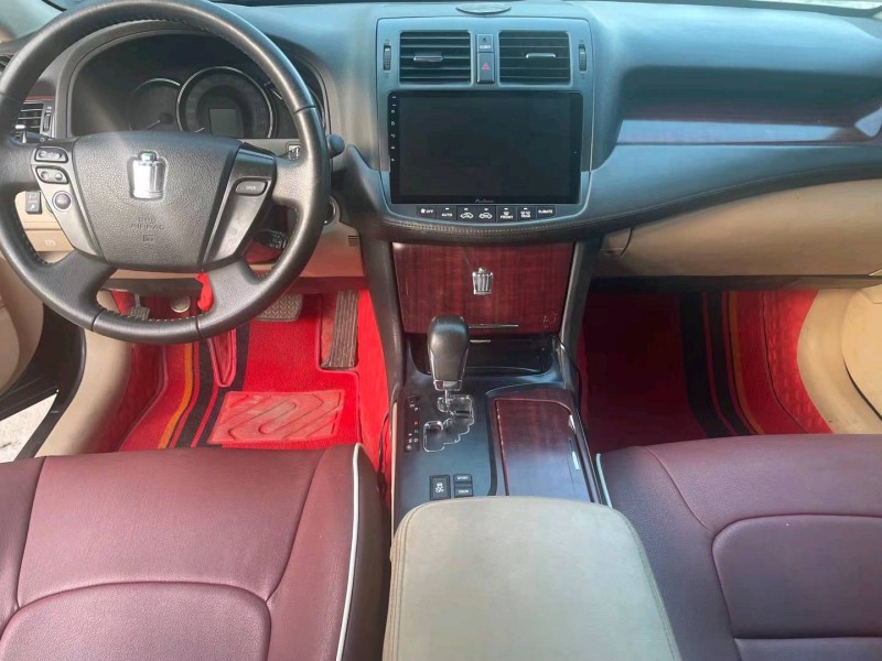 济宁12年丰田皇冠6