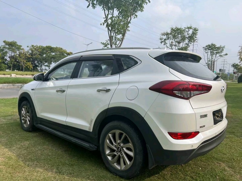 徐州16年现代途胜7