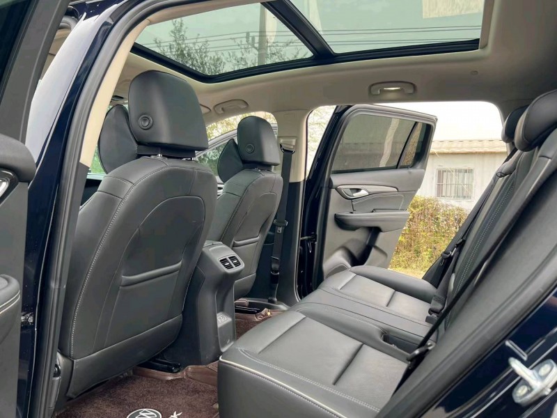 徐州21年别克昂科威6