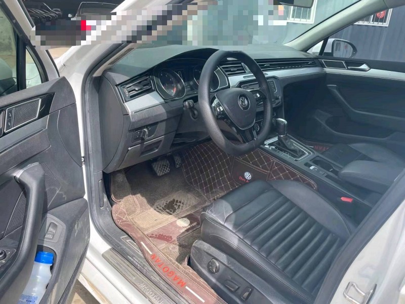 济宁18年大众迈腾4