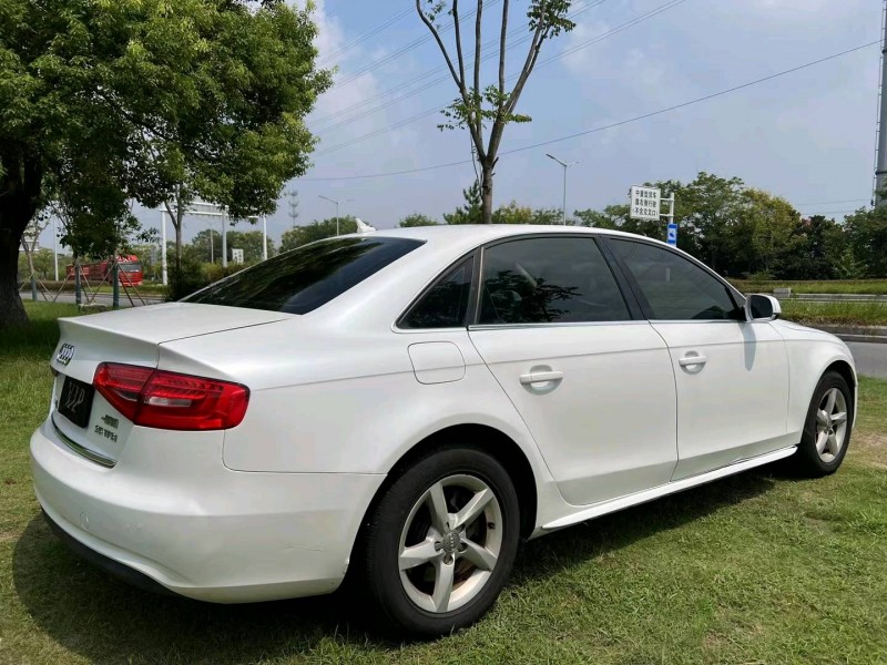 泰州14年奥迪A4L9