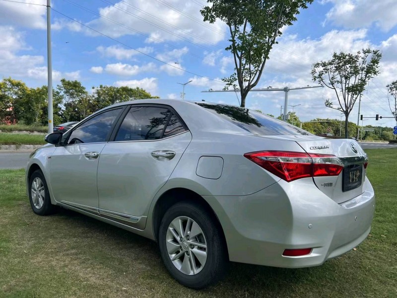 泰州16年丰田卡罗拉7