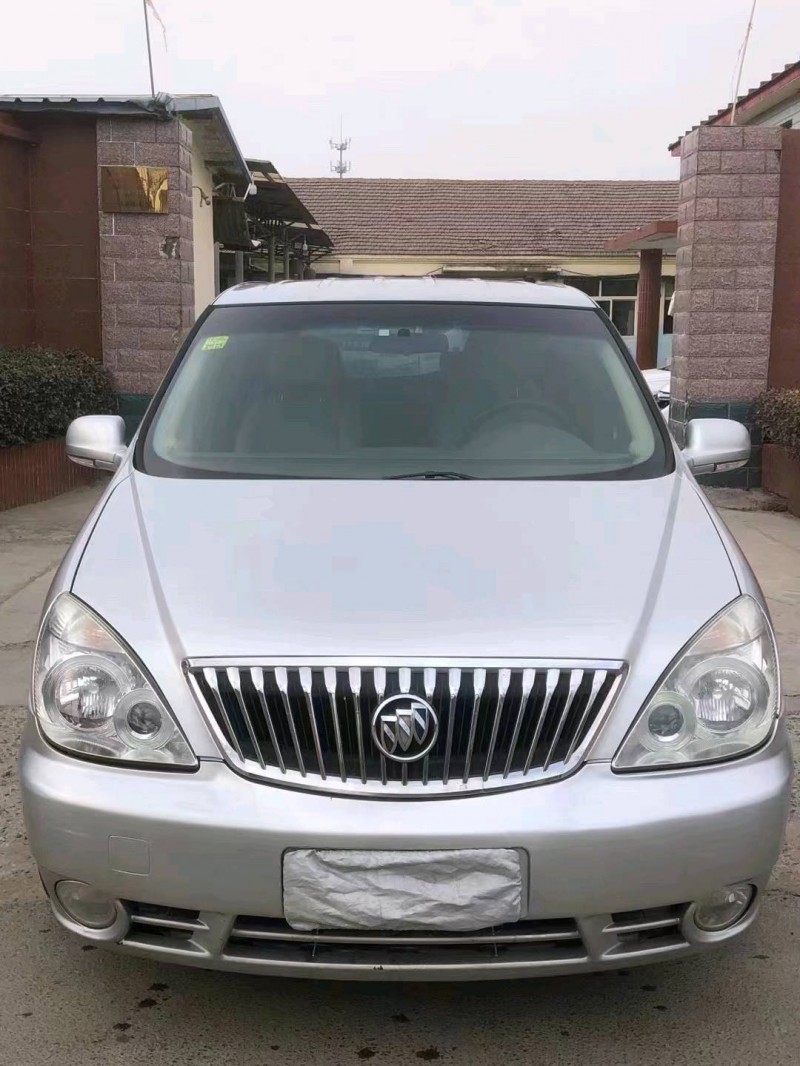 枣庄13年别克GL81