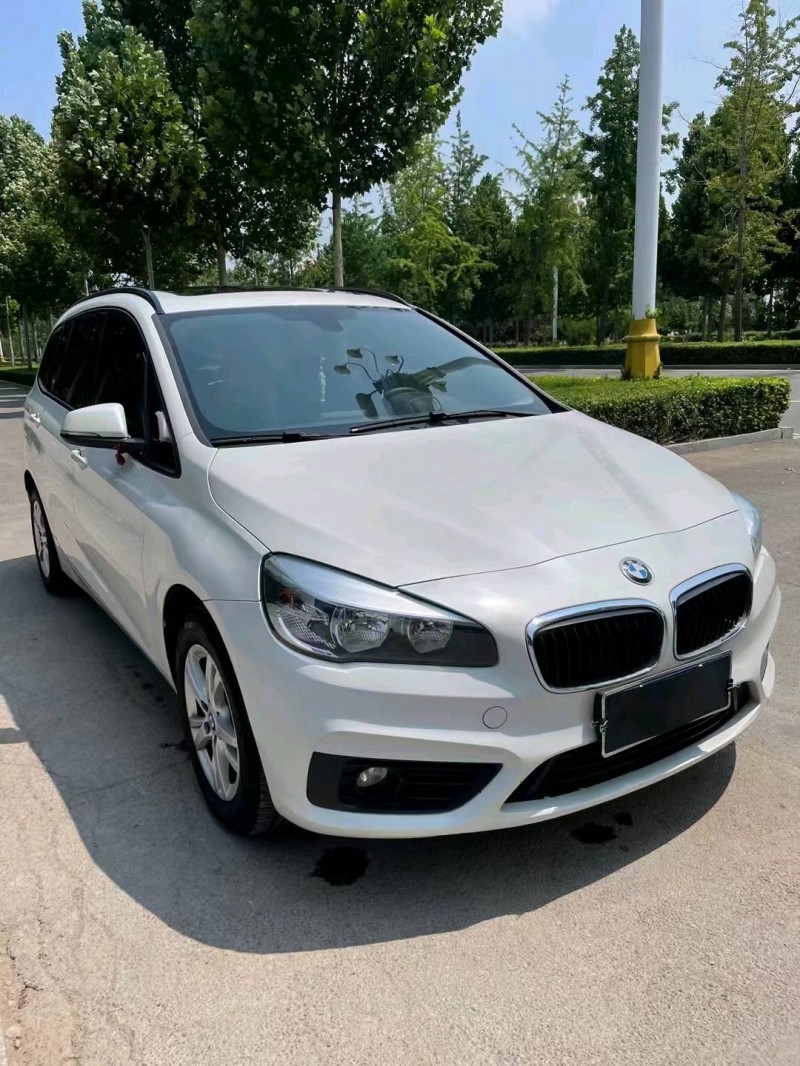 北京18年宝马2系8