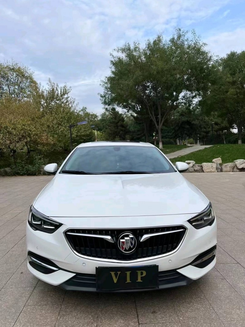 邢台18年别克君威9