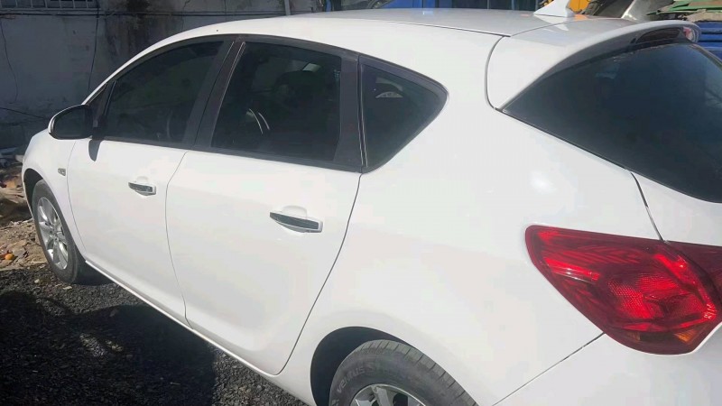 枣庄13年别克英朗7