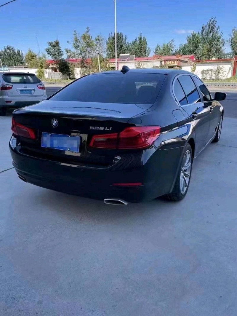 保定18年宝马5系4