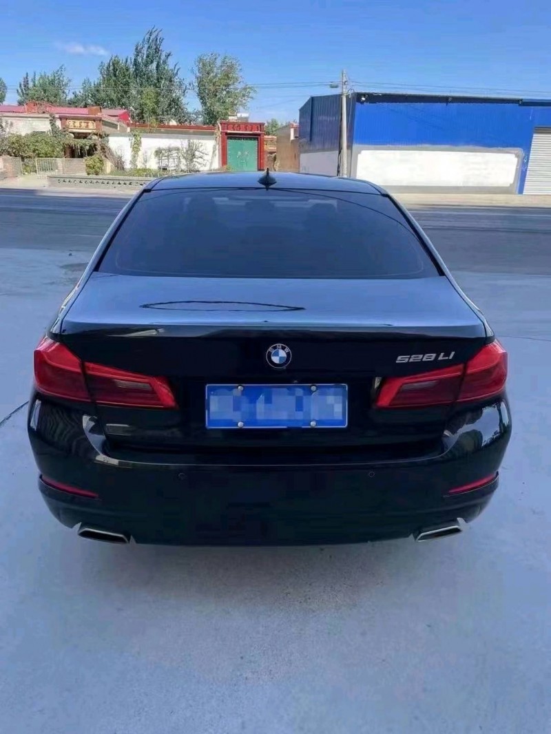 保定18年宝马5系5