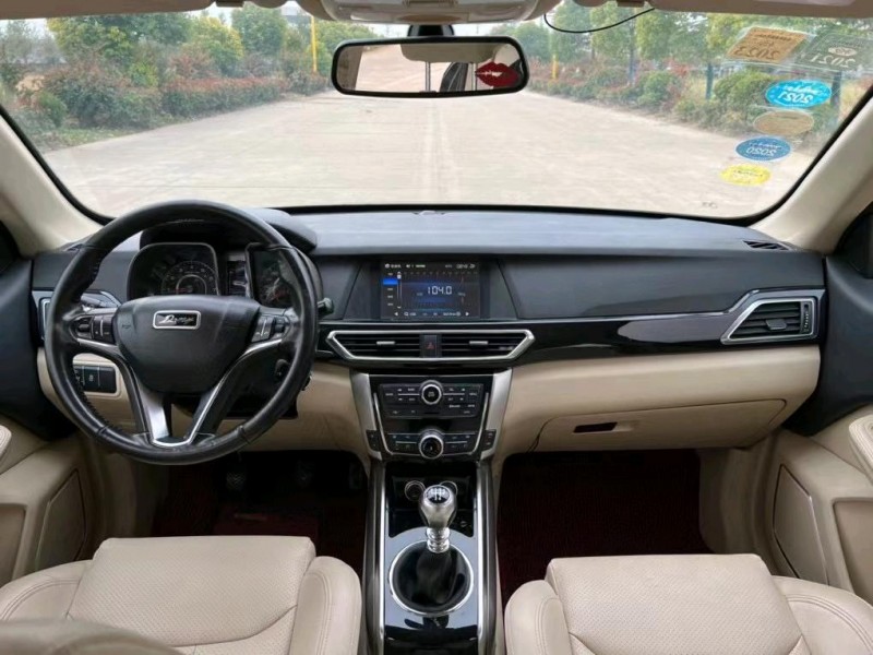 盐城17年众泰大迈X57