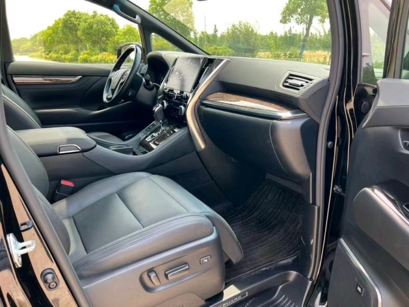 盐城21年丰田埃尔法9