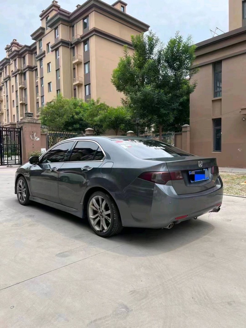 东营10年本田思铂睿5
