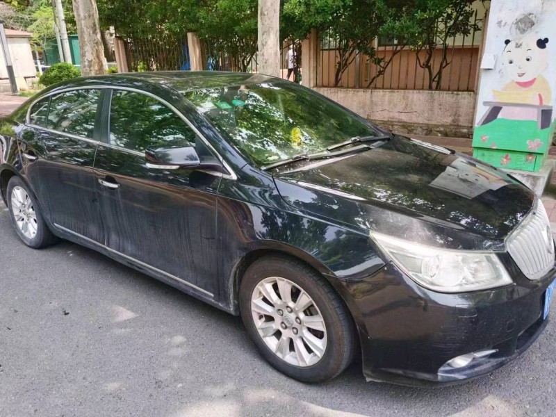 枣庄14年别克君越2