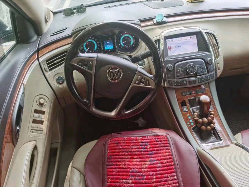 枣庄14年别克君越6