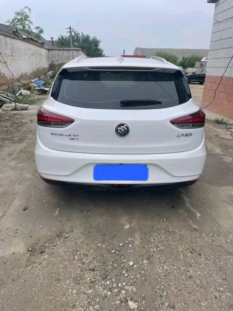 枣庄19年别克威朗4