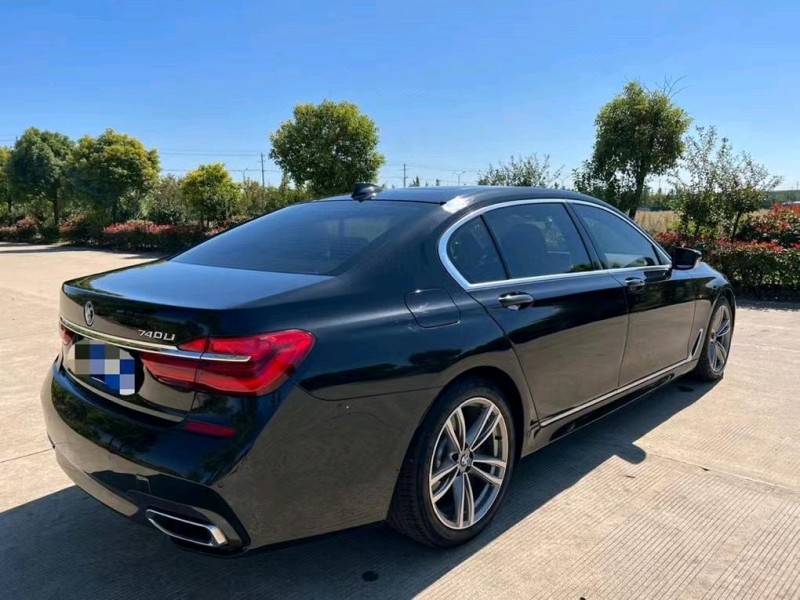 盐城18年宝马7系4