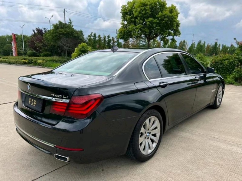 盐城13年宝马7系5