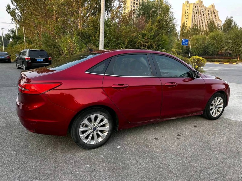 沈阳16年福特福睿斯9