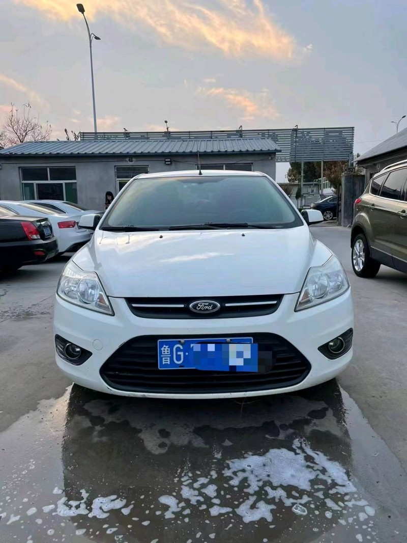 济南15年福特福克斯1