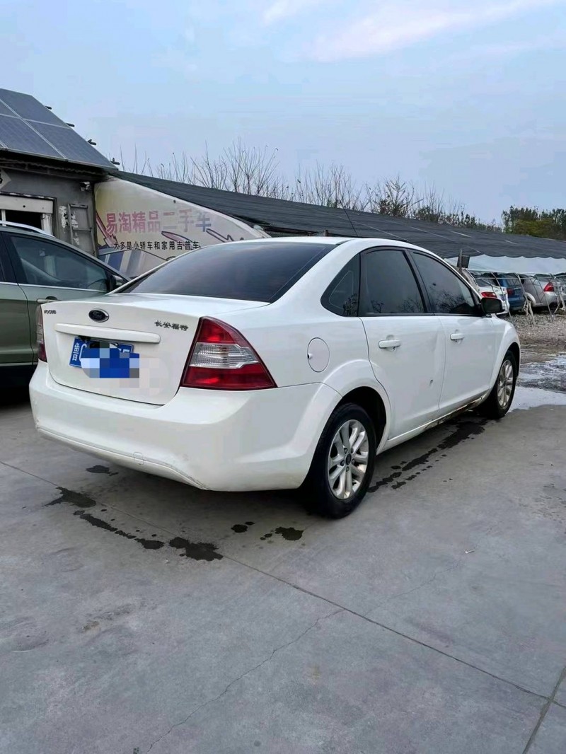 济南15年福特福克斯6