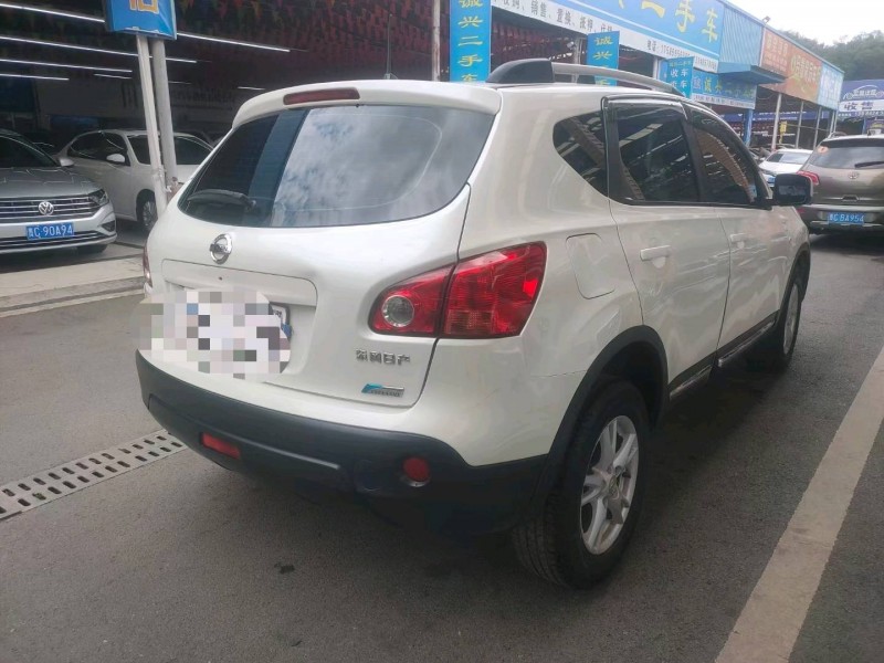 济南12年日产逍客3