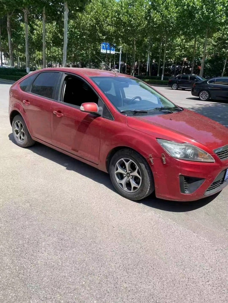 济南11年福特福克斯2