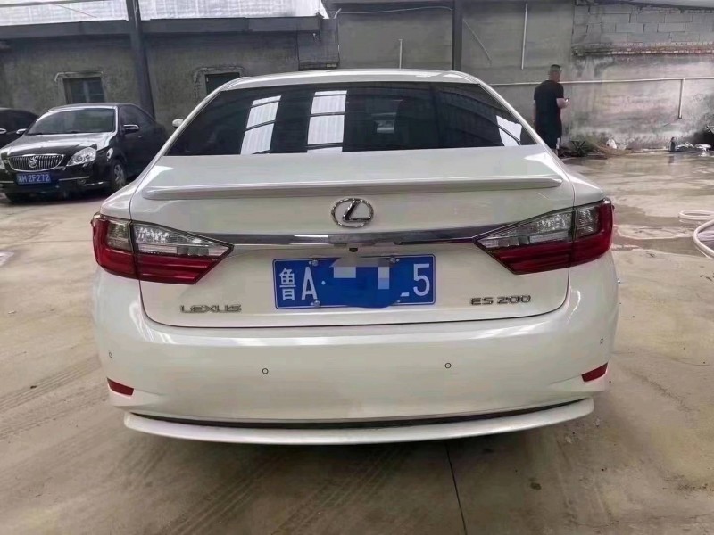 济南17年雷克萨斯ES9