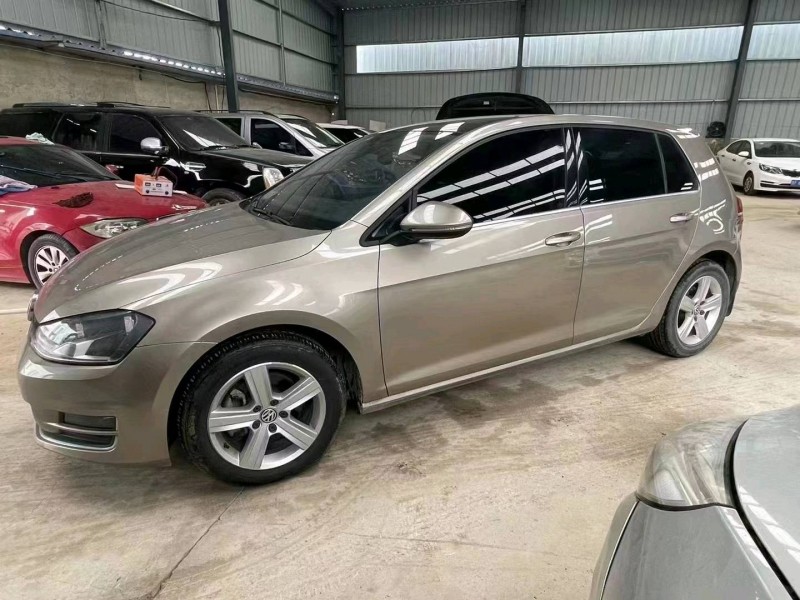 济南15年大众高尔夫2