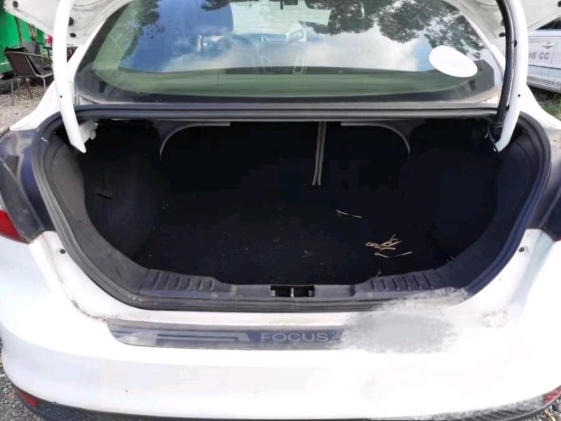 济南13年福特福克斯6