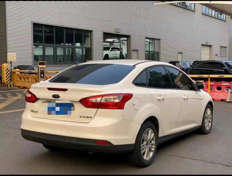 济南13年福特福克斯9