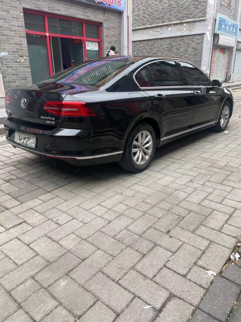 邯郸17年大众迈腾5