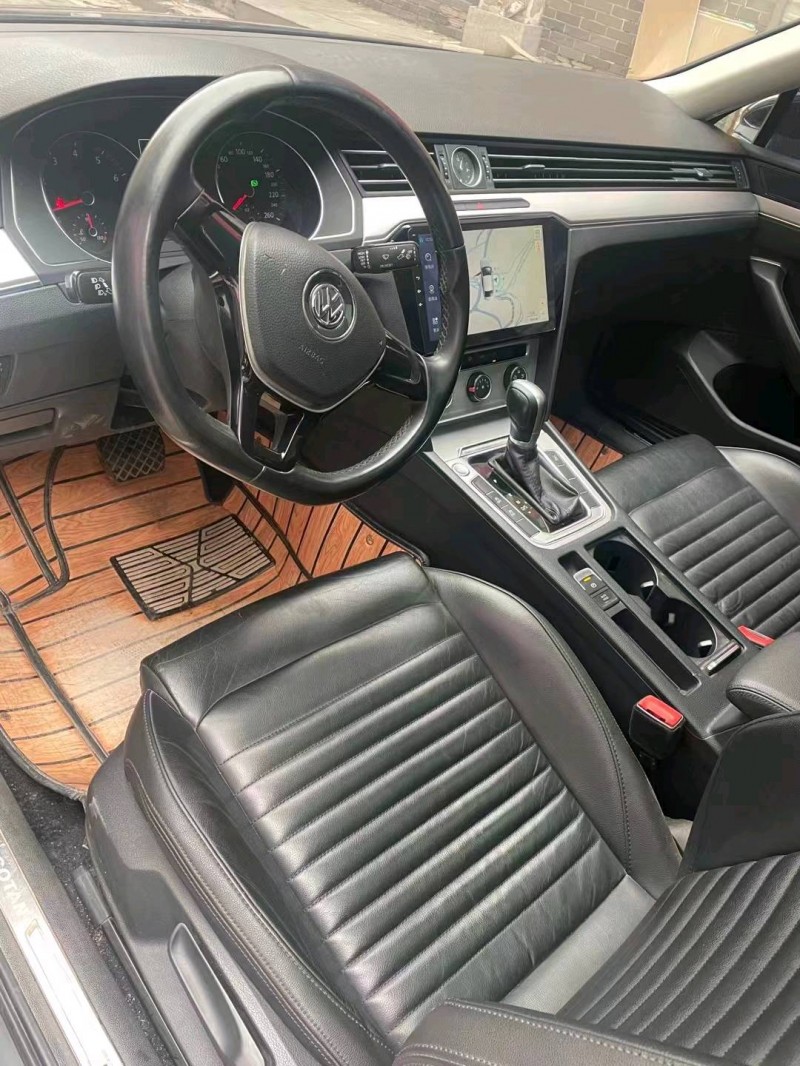 邯郸17年大众迈腾7