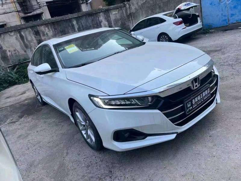 邵阳22年本田雅阁5