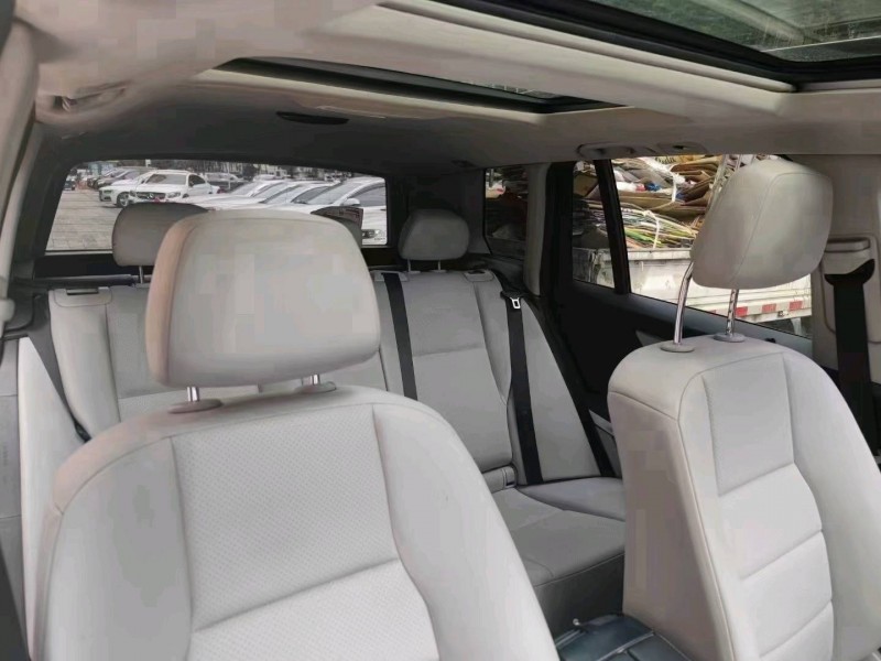 邯郸13年奔驰GLK5