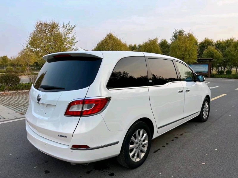 东营13年别克GL87