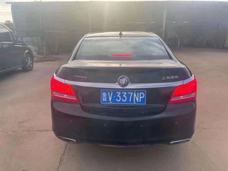 东营15年别克君越2