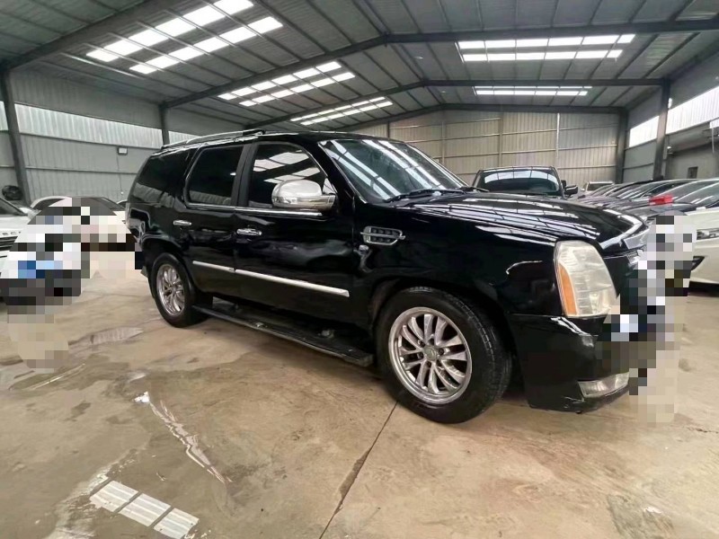 潍坊07年凯迪拉克凯雷德3