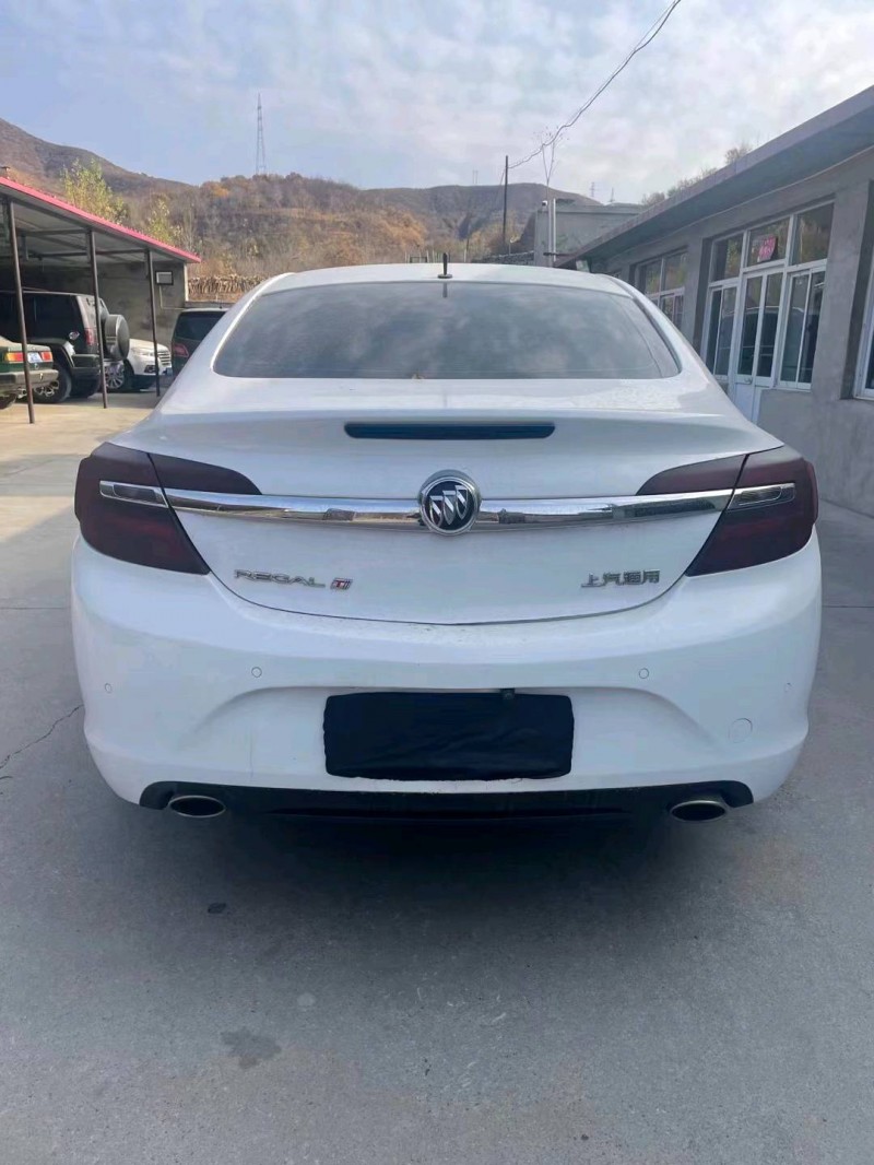 邯郸16年别克君威1