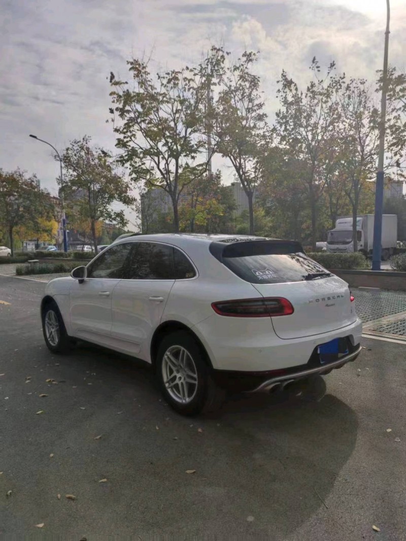 枣庄16年保时捷Macan9