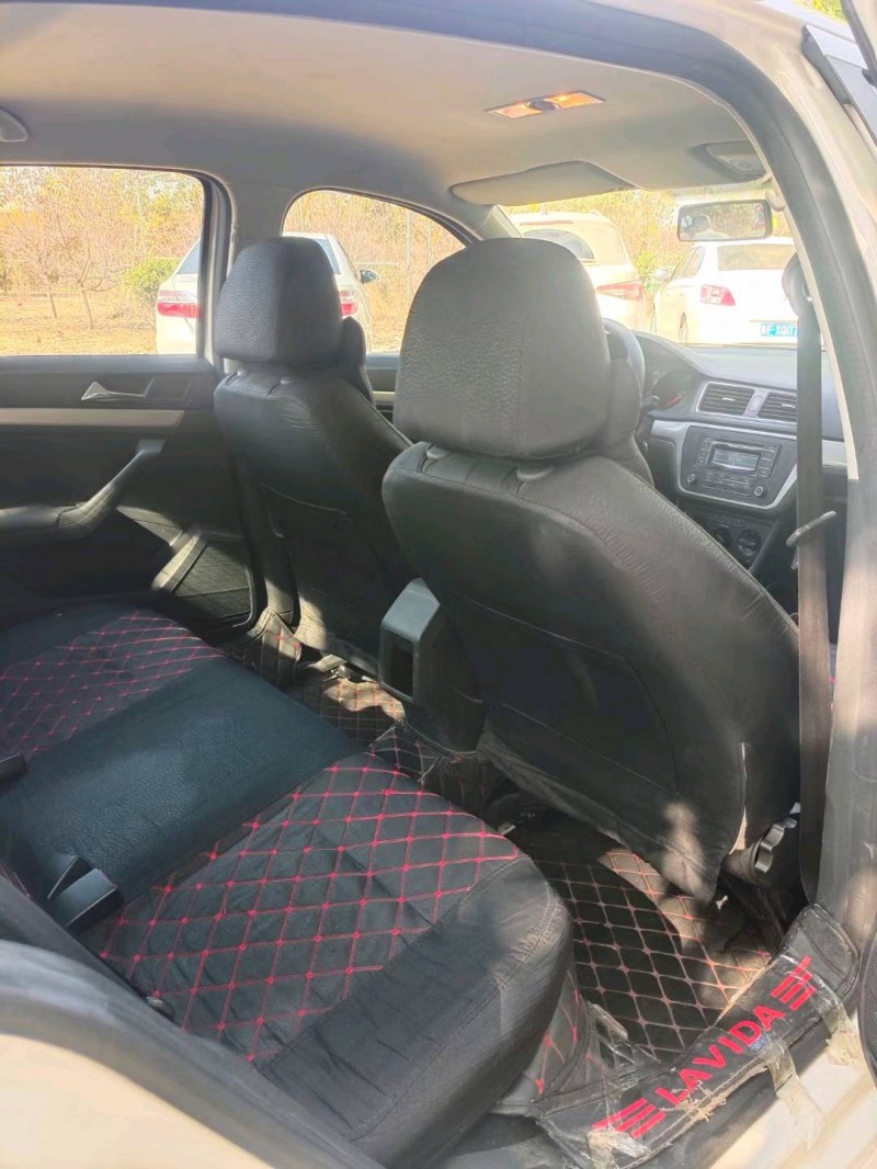 保定17年大众朗逸4