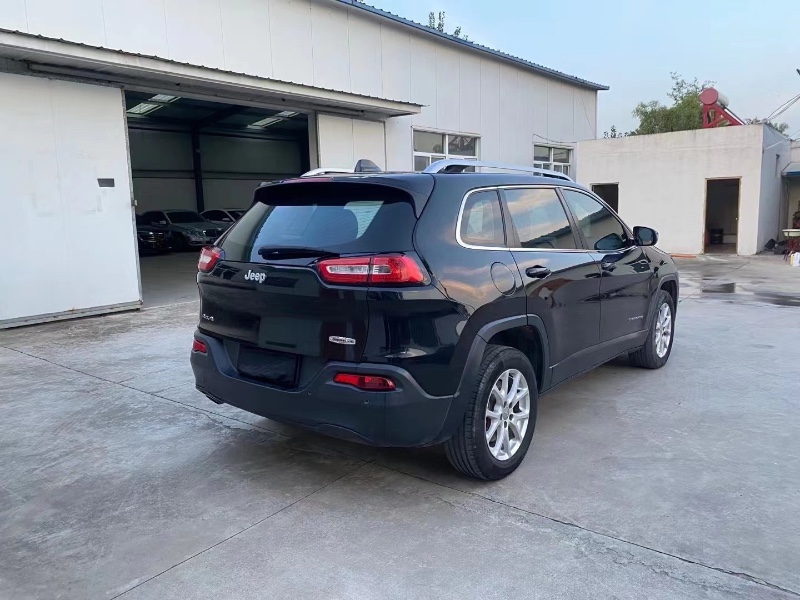 徐州16年Jeep指南者7