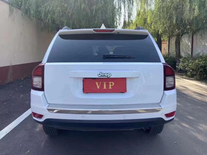 青岛15年Jeep指南者2