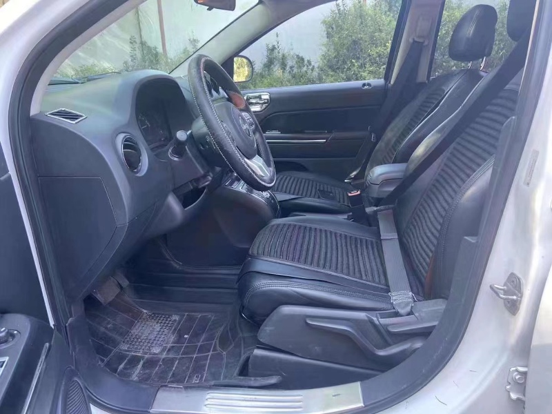 青岛15年Jeep指南者6