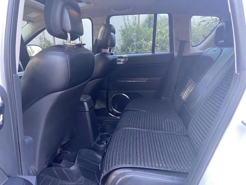 青岛15年Jeep指南者9