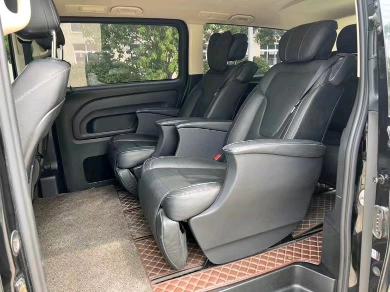 盐城17年奔驰威霆7