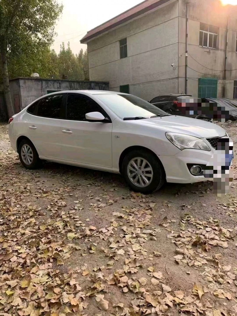 潍坊16年现代悦动2