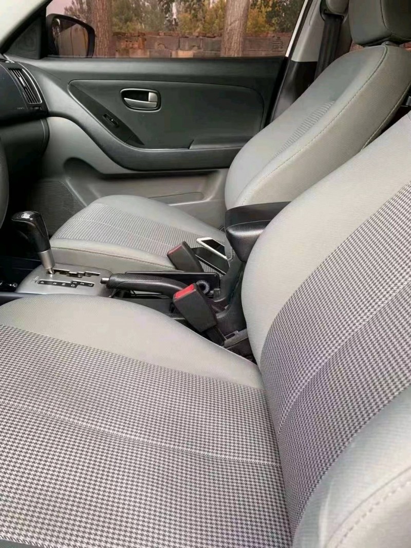 潍坊16年现代悦动4