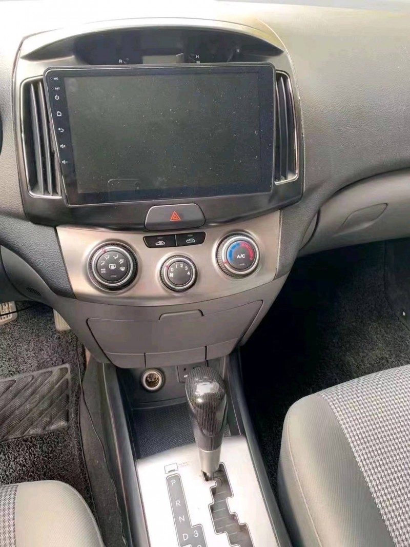 潍坊16年现代悦动5